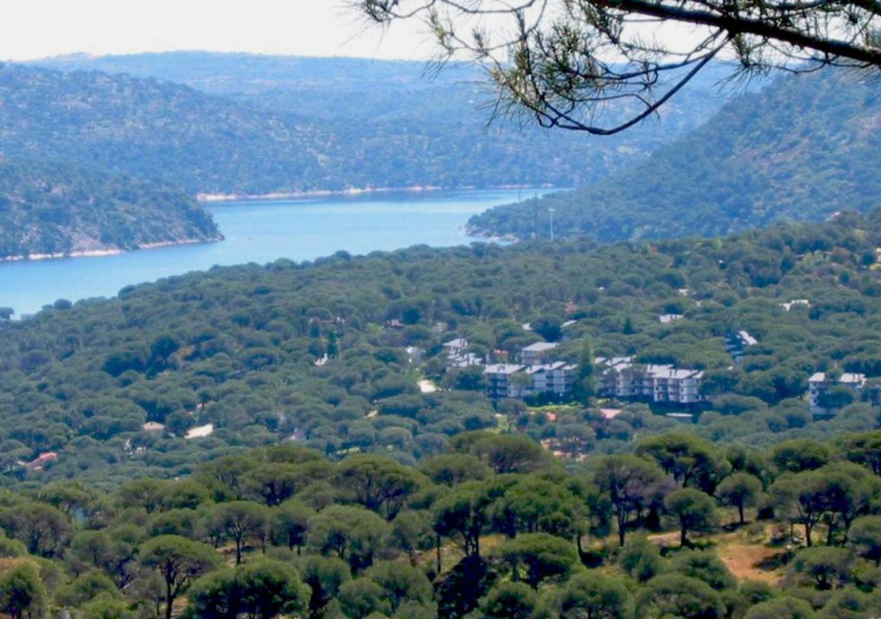 Playa De Madrid Apartman San Martín de Valdeiglesias Kültér fotó
